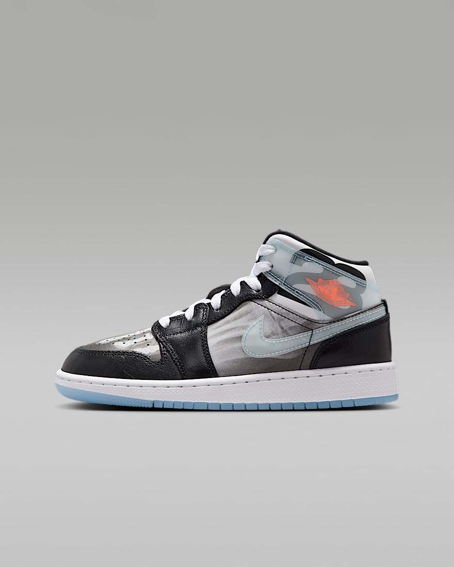 NIKE公式】エア ジョーダン 1 MID スニーカー スクール ジュニア NIKE公式】エア ジョーダン 1 MID スニーカー スクール ジュニア